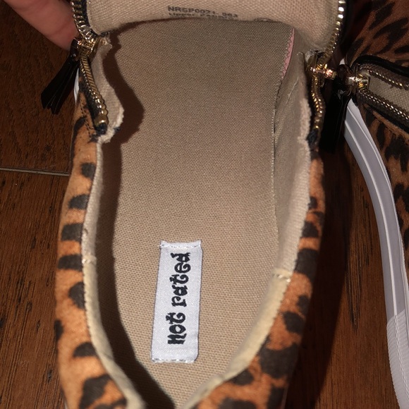 Not Rated Leopard Shoes - Picture 8 of 9